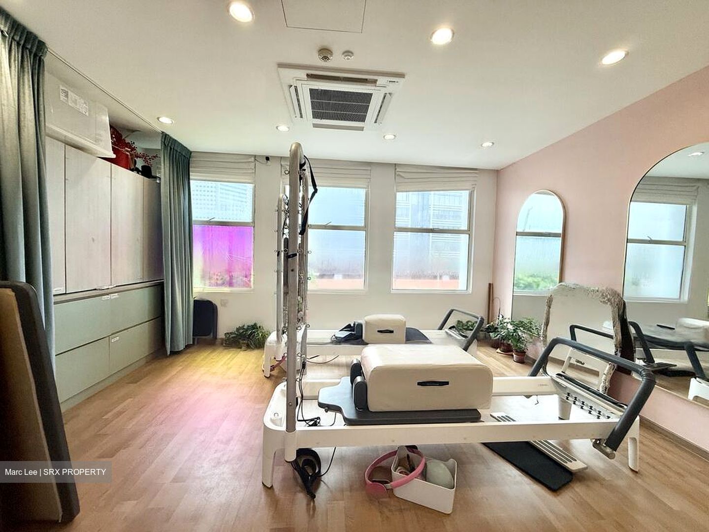 Evershine & Century Complex (D7), Office #454657321